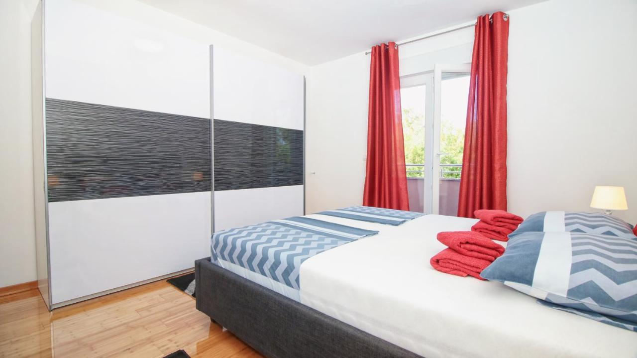 Guesthouse Esma Rovigno Esterno foto