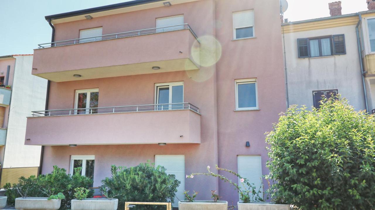 Guesthouse Esma Rovigno Esterno foto