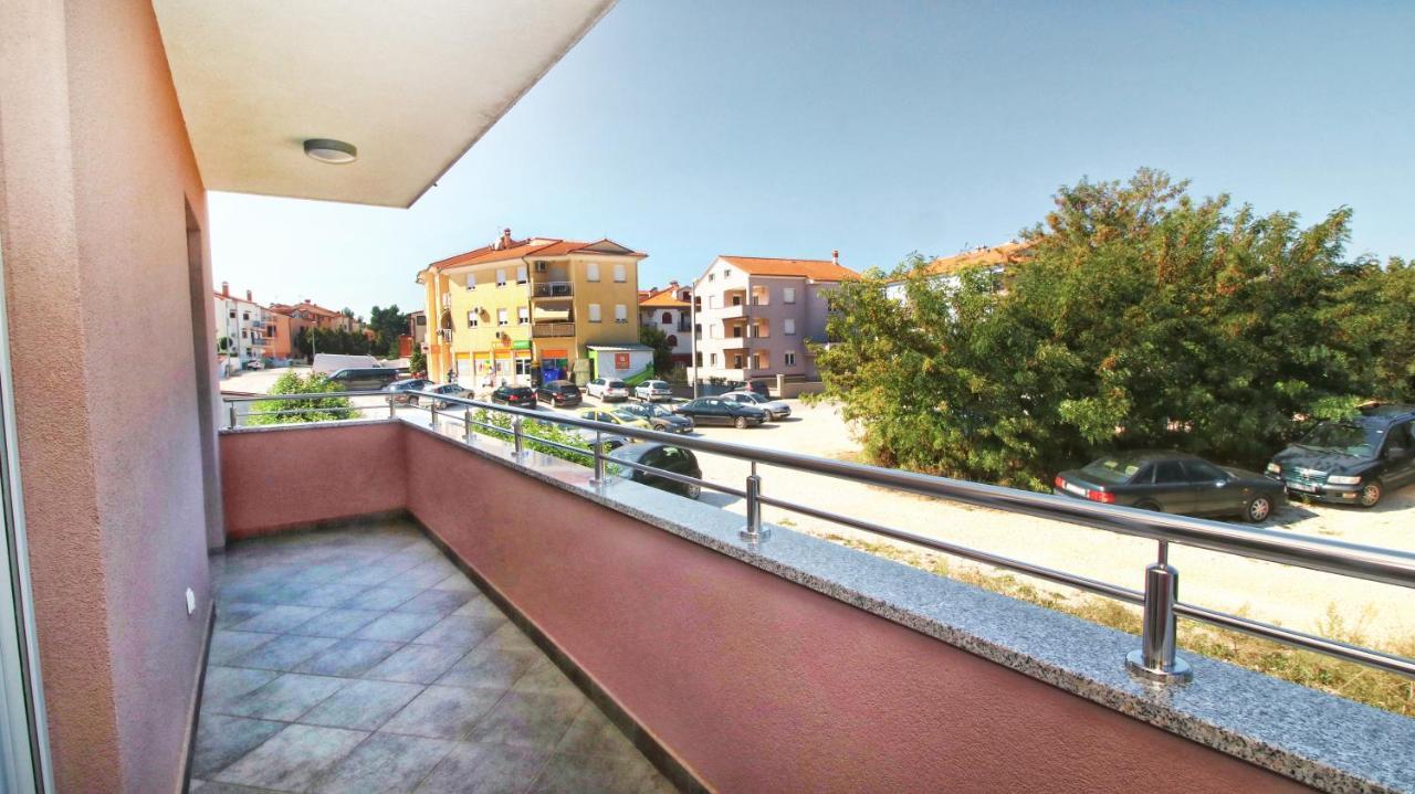 Guesthouse Esma Rovigno Esterno foto