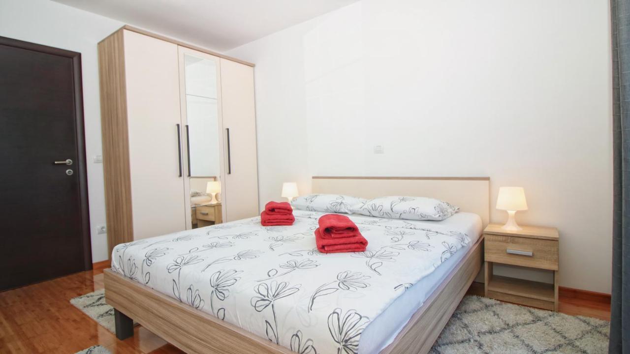 Guesthouse Esma Rovigno Esterno foto
